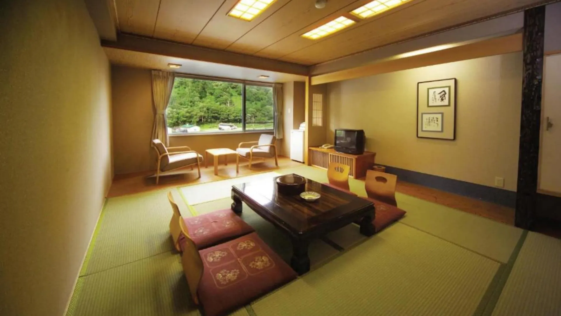 Choyo Resort Hotel Kamikawa  4*, Kamikawa (Hokkaido)